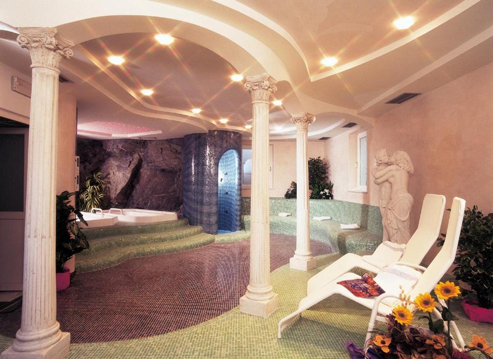 Hotel Klotz サン・レオナルド・イン・パッシーリア エクステリア 写真